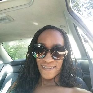 Meet your Posher, Marcy